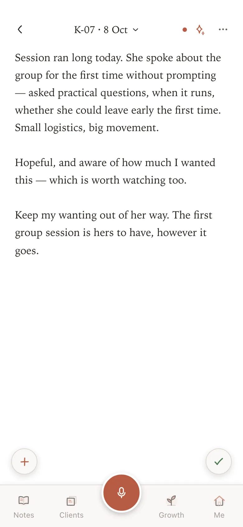 A page in the app: K-07, 8 October, three short paragraphs in the therapist's own words.